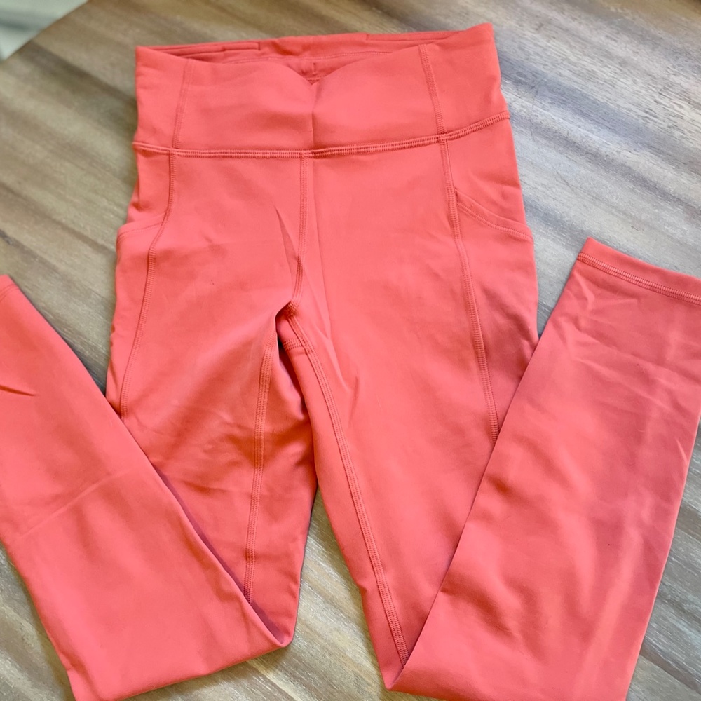 Lululemon In Movement Tight 28" - Picture 6 of 6